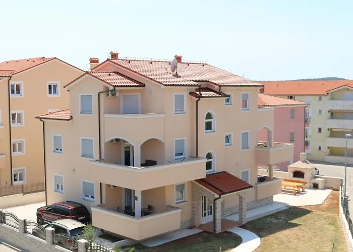 Guesthouse Medulin Apartment *