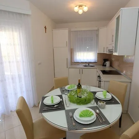 Guesthouse Medulin Apartment *